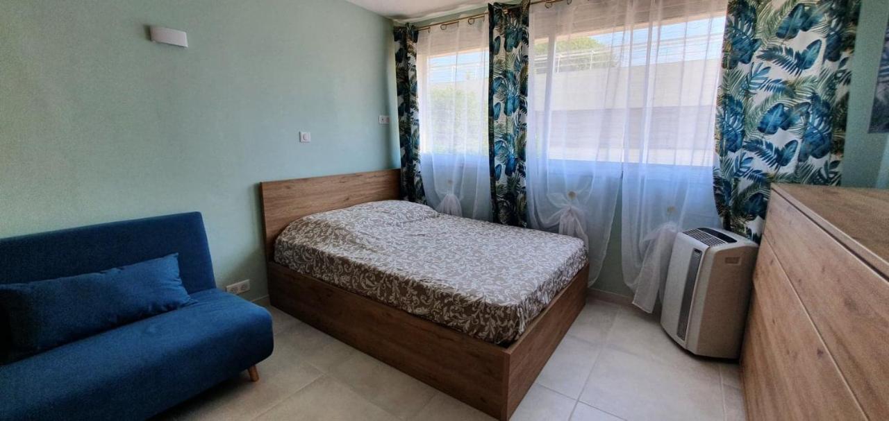 Studio confort, plages proche, wifi, 2 lits - FAME MARINA BAIE DES ANGES Villeneuve-Loubet Extérieur photo
